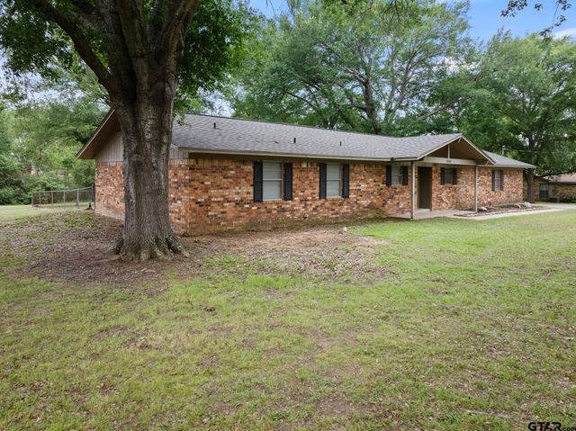 4006 Mark Lane, Mt Pleasant, TX 75455