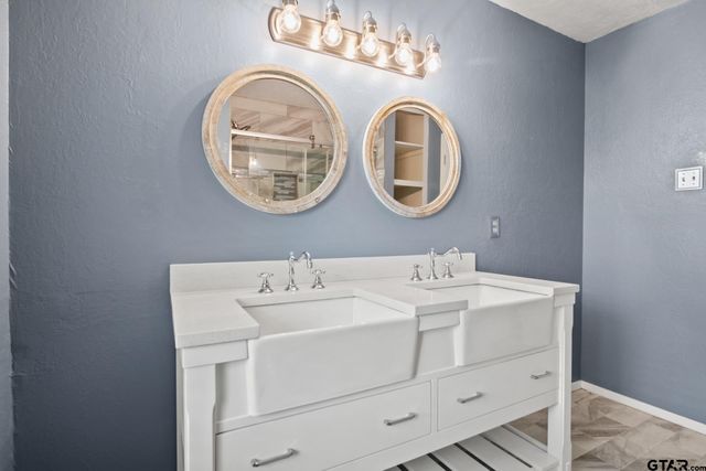 4006 Mark Lane, Mt Pleasant, TX 75455