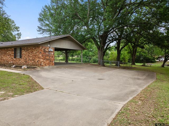 4006 Mark Lane, Mt Pleasant, TX 75455