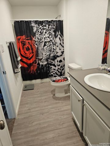 4520 Azure, San Antonio, TX 78223