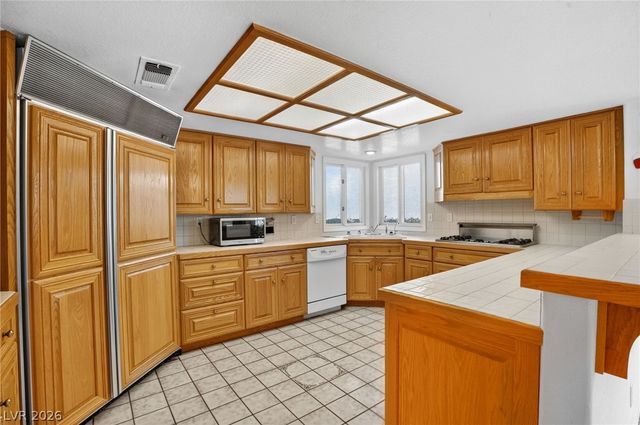 7769 Spanish Lake Drive, Las Vegas, NV 89113
