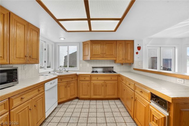 7769 Spanish Lake Drive, Las Vegas, NV 89113