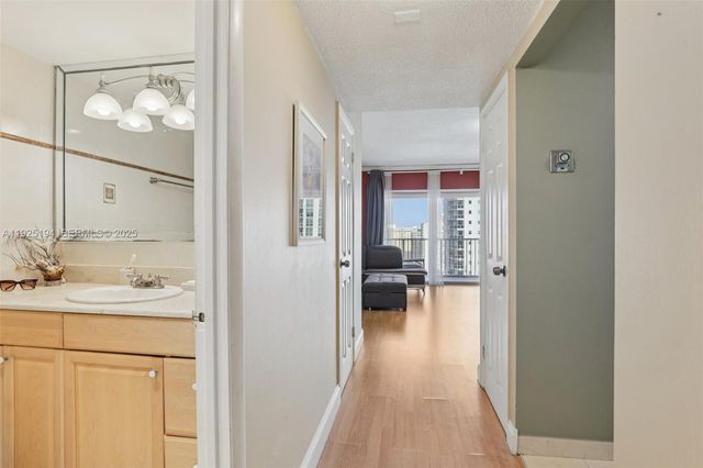 1965 S Ocean Dr 16A, Hallandale Beach, FL 33009