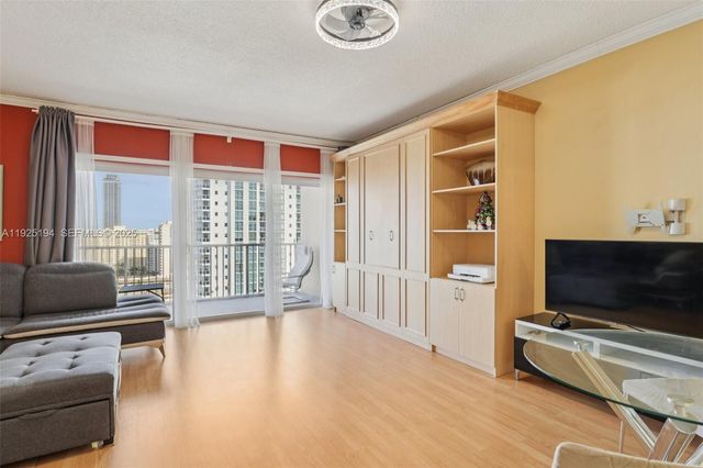 1965 S Ocean Dr 16A, Hallandale Beach, FL 33009