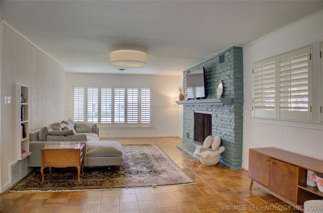 4925 E 23rd Street, Tulsa, OK 74114