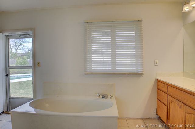 4925 E 23rd Street, Tulsa, OK 74114