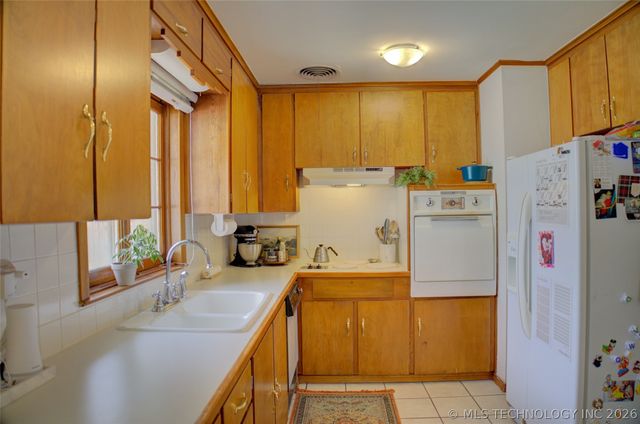 4925 E 23rd Street, Tulsa, OK 74114