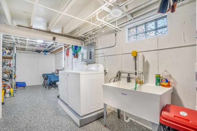 39294 N North Avenue, Beach Park, IL 60099