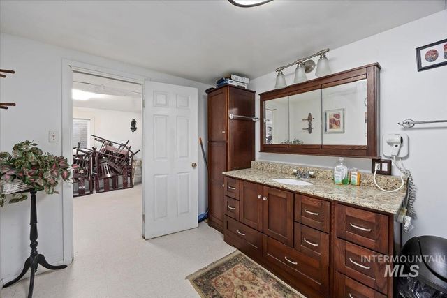 958 Bracken Street, Twin Falls, ID 83301