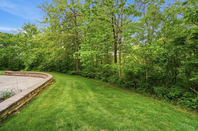 5096 Riverview Dr, South Lebanon, OH 45065