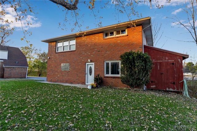 334 South Forest Road, Amherst, NY 14221