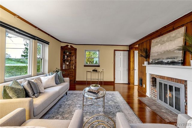 334 South Forest Road, Amherst, NY 14221