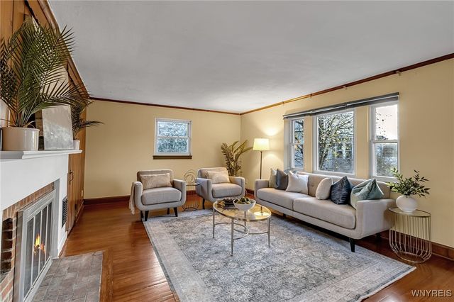 334 South Forest Road, Amherst, NY 14221