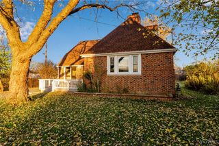 334 South Forest Road, Amherst, NY 14221