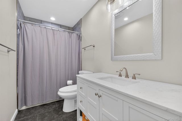 9 Millholland Drive D, Fishkill, NY 12524