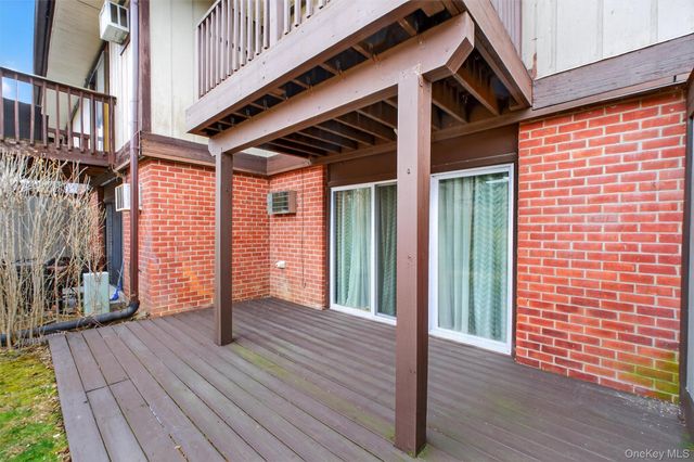 9 Millholland Drive D, Fishkill, NY 12524