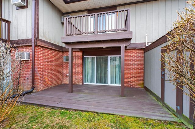 9 Millholland Drive D, Fishkill, NY 12524