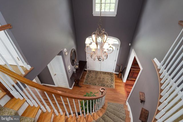 4 CHATSWORTH CT, Lawrence Township, NJ 08648