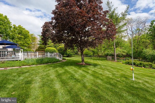 4 CHATSWORTH CT, Lawrence Township, NJ 08648