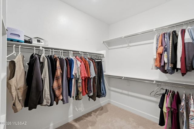 1432 E Golden Rock Way, Green Valley, AZ 85614