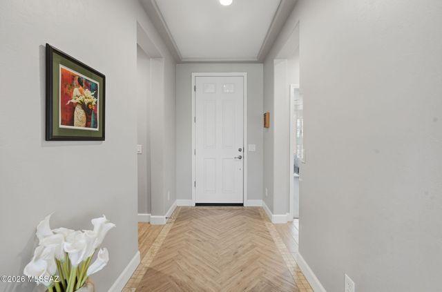 1432 E Golden Rock Way, Green Valley, AZ 85614