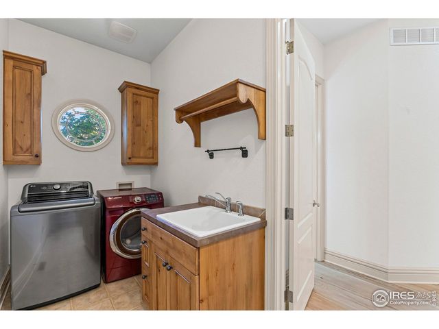 8228 Three Eagles Dr, Fort Collins, CO 80528