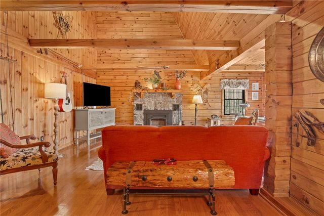 1436 Peninsula Drive, Indian Lake Boro, PA 15926