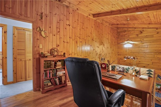 1436 Peninsula Drive, Indian Lake Boro, PA 15926