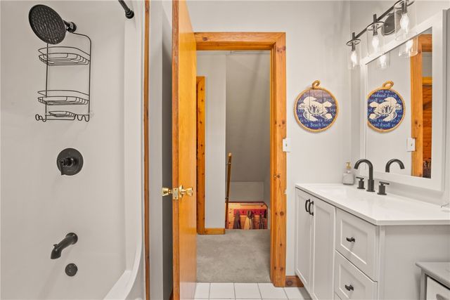 1436 Peninsula Drive, Indian Lake Boro, PA 15926