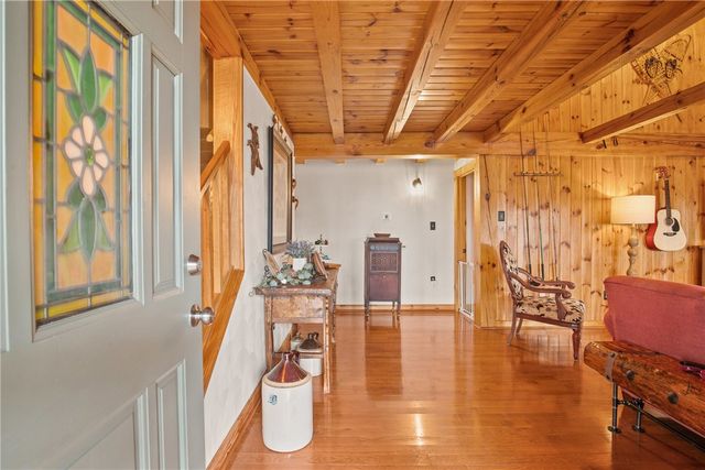 1436 Peninsula Drive, Indian Lake Boro, PA 15926