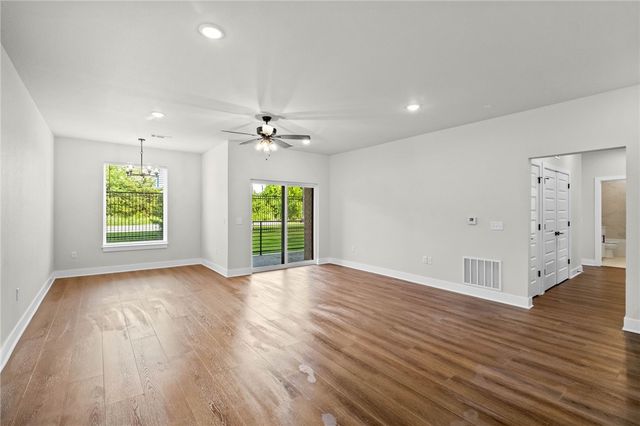 3329 SE MP Parkway 108, Bentonville, AR 72712