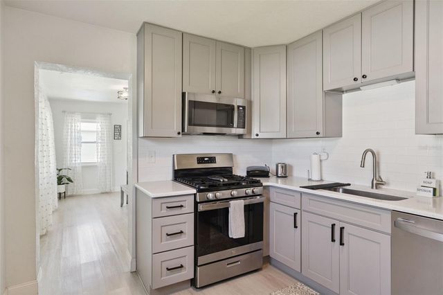 217 W STORY ROAD, Winter Garden, FL 34787