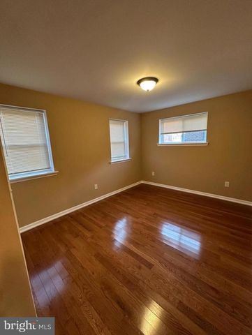 2032 VISTA ST, Philadelphia, PA 19152
