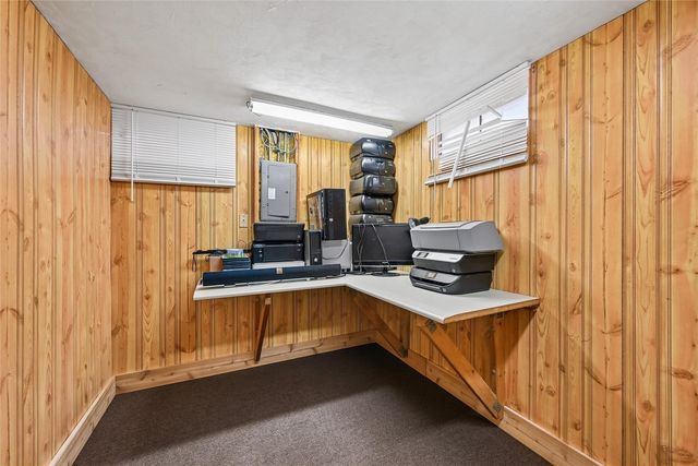 1104 38th Street SE, Cedar Rapids, IA 52403