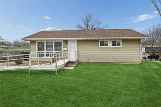 1104 38th Street SE, Cedar Rapids, IA 52403
