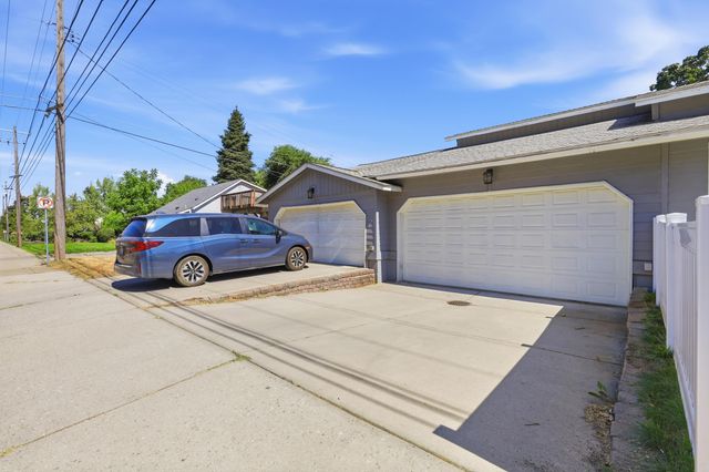2721 S FREYA St, Spokane, WA 99223