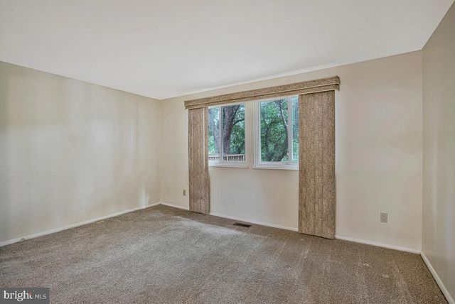 8010 HADFIELD CT, Pasadena, MD 21122