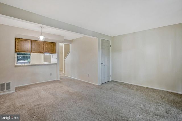 8010 HADFIELD CT, Pasadena, MD 21122