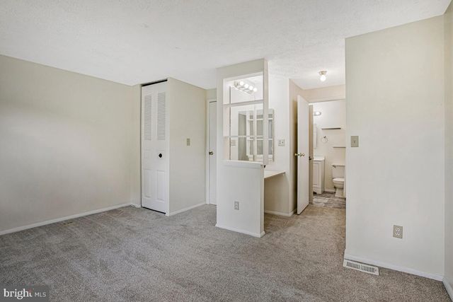 8010 HADFIELD CT, Pasadena, MD 21122