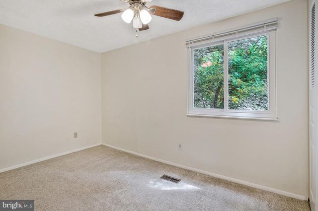 8010 HADFIELD CT, Pasadena, MD 21122