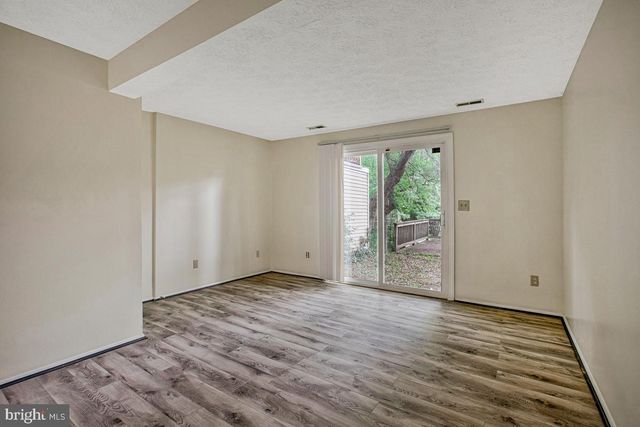 8010 HADFIELD CT, Pasadena, MD 21122