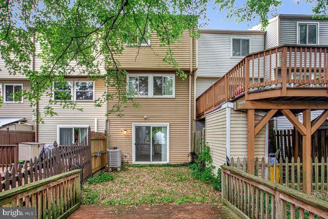 8010 HADFIELD CT, Pasadena, MD 21122