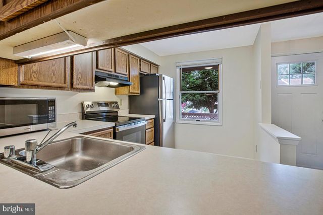 8010 HADFIELD CT, Pasadena, MD 21122