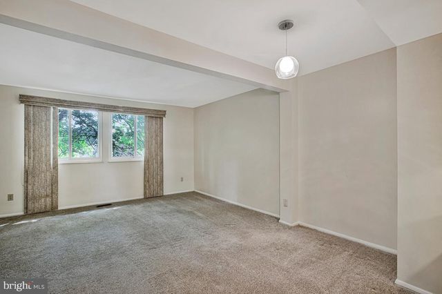8010 HADFIELD CT, Pasadena, MD 21122