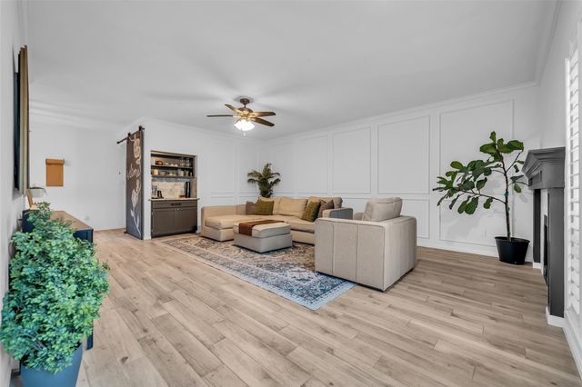 600 Wilcrest Drive 68, Houston, TX 77042