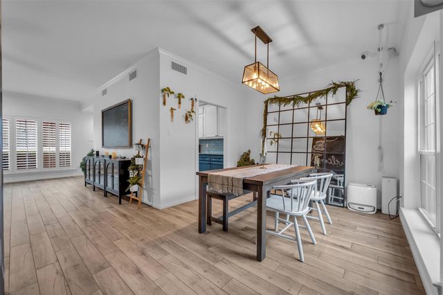 600 Wilcrest Drive 68, Houston, TX 77042