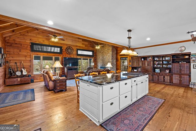 49 Lagrange Highway, Greenville, GA 30222