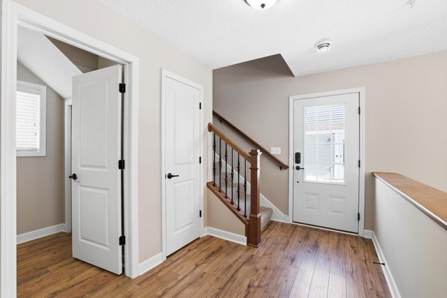 3259 Lakewood Trail, Woodbury, MN 55129