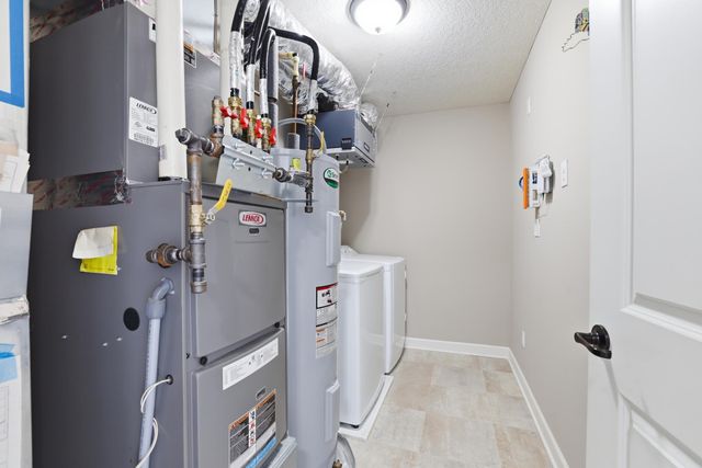 3259 Lakewood Trail, Woodbury, MN 55129