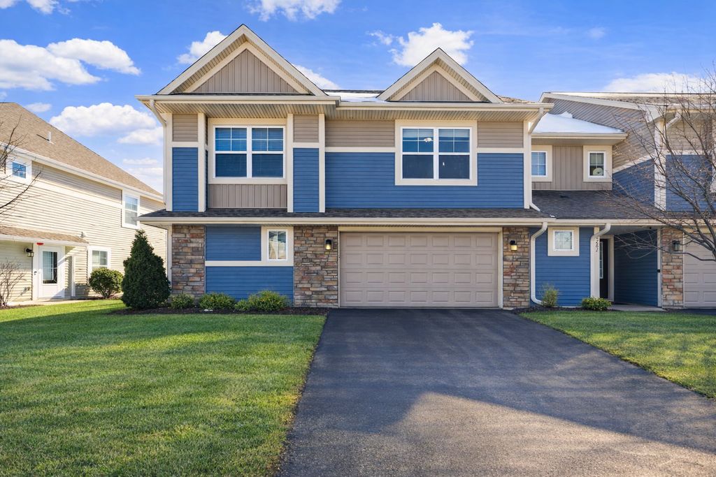 3259 Lakewood Trail, Woodbury, MN 55129